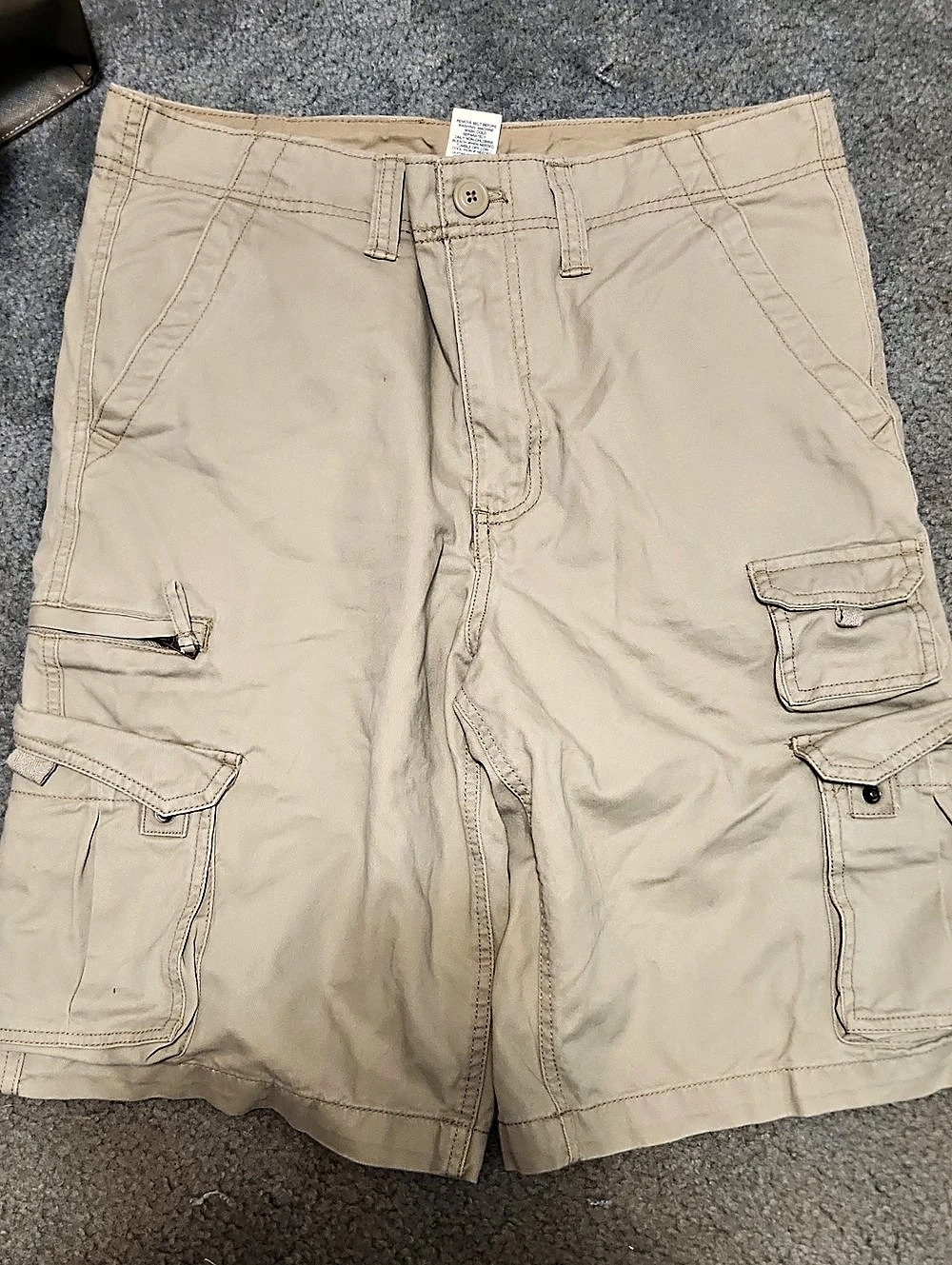 Faded Glory Cargo Shorts in Khaki Waist 34